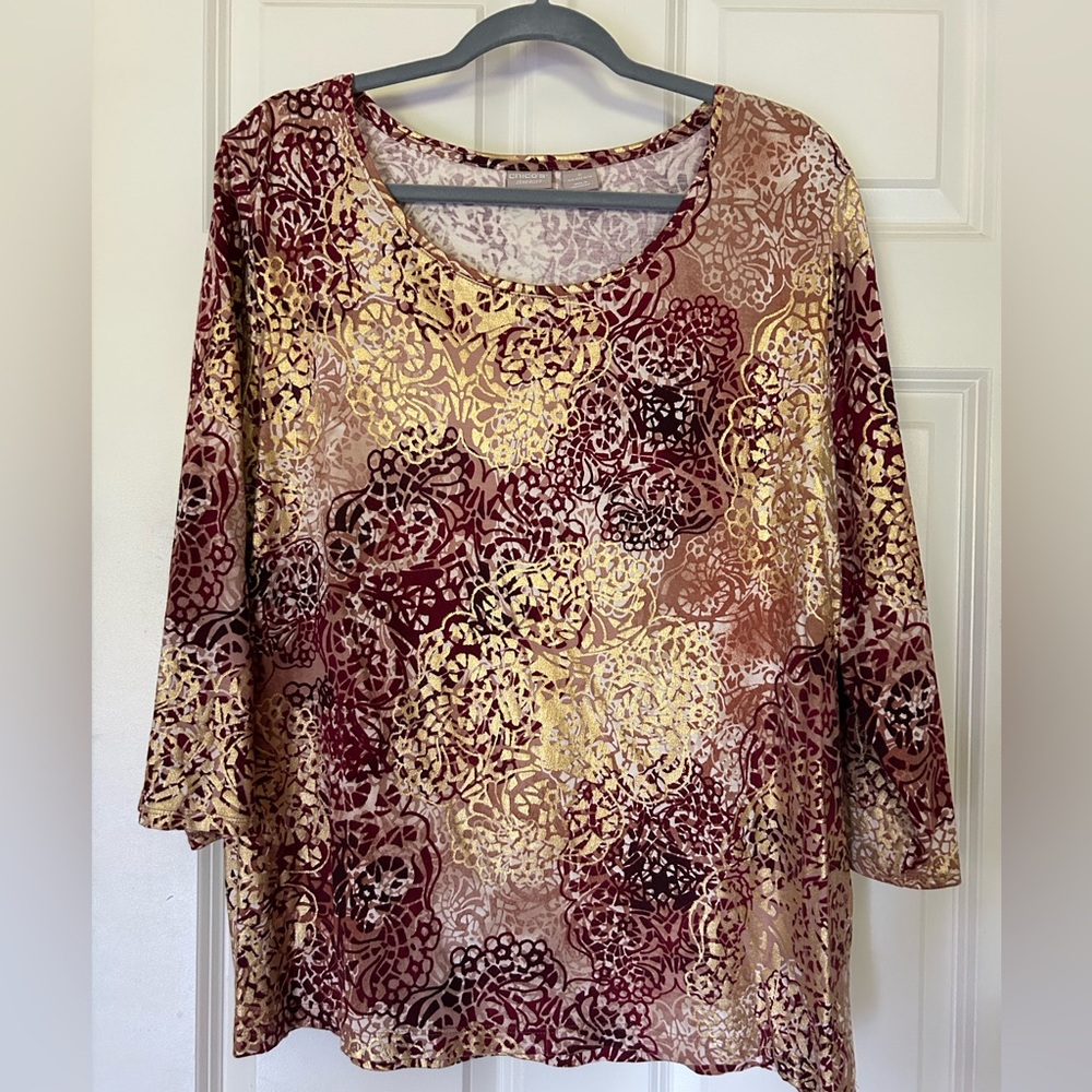 Chico’s Zenergy Scoop Next Shimmery Top - EUC